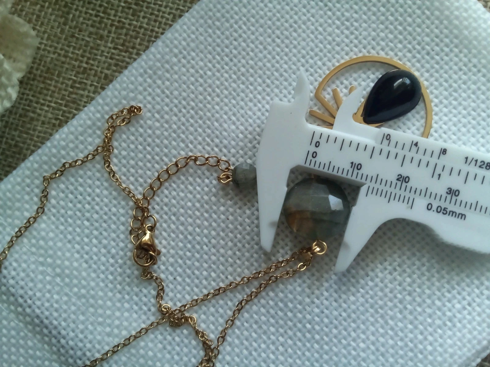 Collier protection pierres de labradorite et obsidienne – photo 4